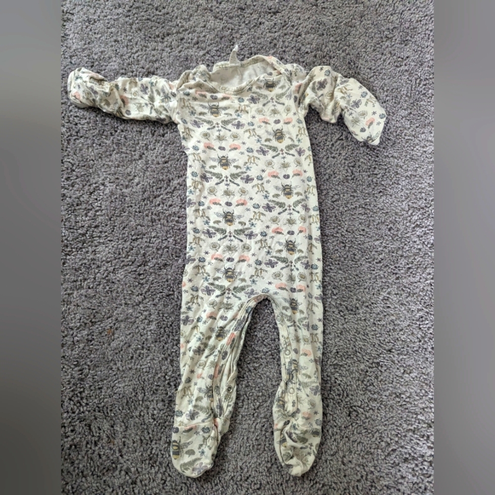Kate Quinn Litho Bee Onsie